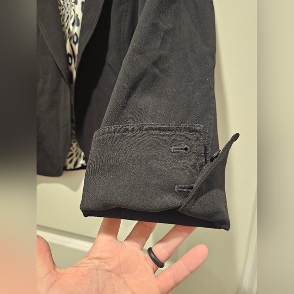 Black Blazer- size 14 - Picture 4 of 8